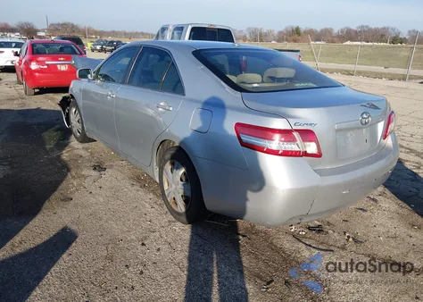 2010 Toyota Camry из США, поврежденный, VIN 4T4BF3EK5AR028102